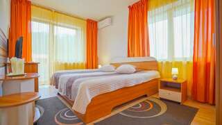 Мотели Motel Rolizo Brasov Брашов Двухместный номер с 1 кроватью и балконом-9