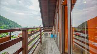 Мотели Motel Rolizo Brasov Брашов Трехместный номер с балконом-9
