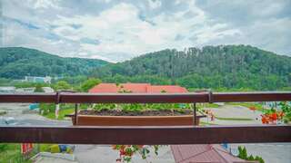 Мотели Motel Rolizo Brasov Брашов Трехместный номер с балконом-10